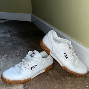Fila Classic Sneakers - Women’s US8